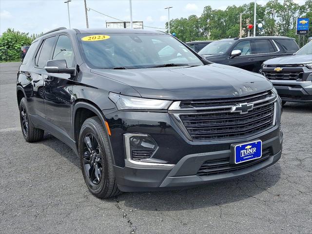 2023 Chevrolet Traverse AWD LT Leather