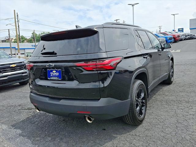 2023 Chevrolet Traverse AWD LT Leather