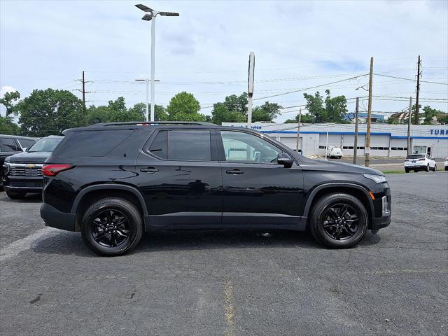 2023 Chevrolet Traverse AWD LT Leather