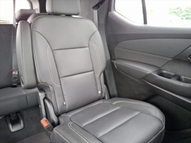 2023 Chevrolet Traverse AWD LT Leather