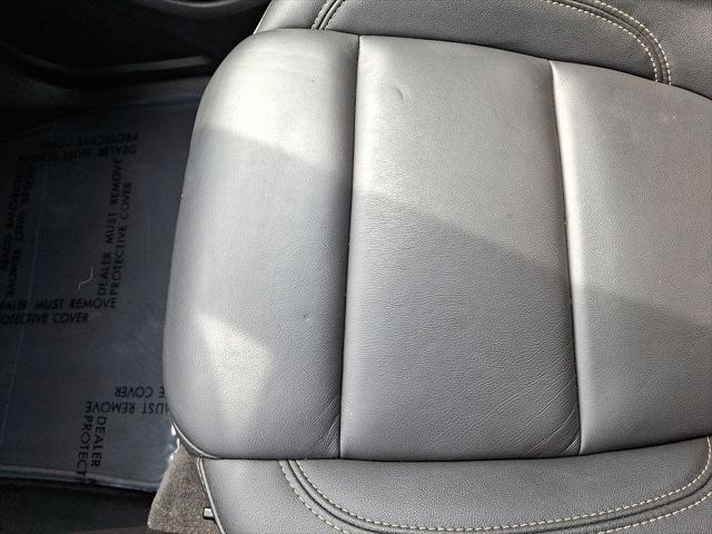 2023 Chevrolet Traverse AWD LT Leather
