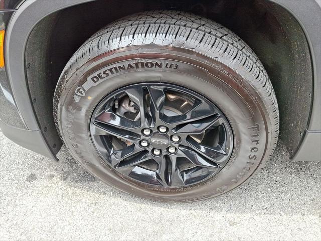 2023 Chevrolet Traverse AWD LT Leather