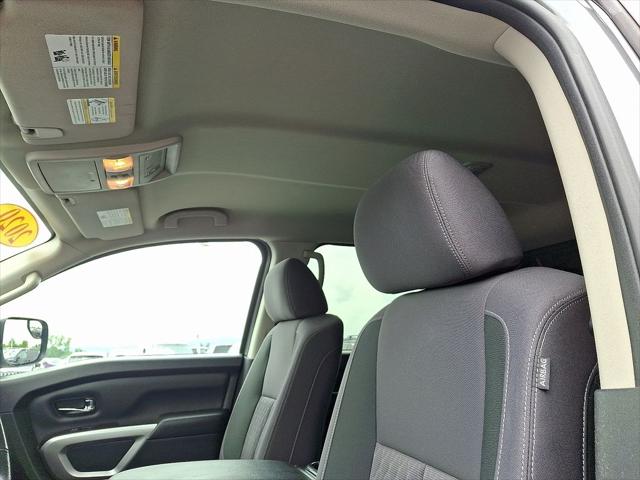 2020 Nissan Titan Crew Cab SV 4x4
