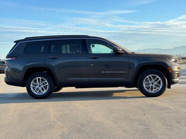 2025 Jeep Grand Cherokee GRAND CHEROKEE L LAREDO X 4X4