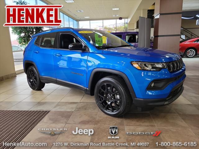 2025 Jeep Compass COMPASS LATITUDE 4X4