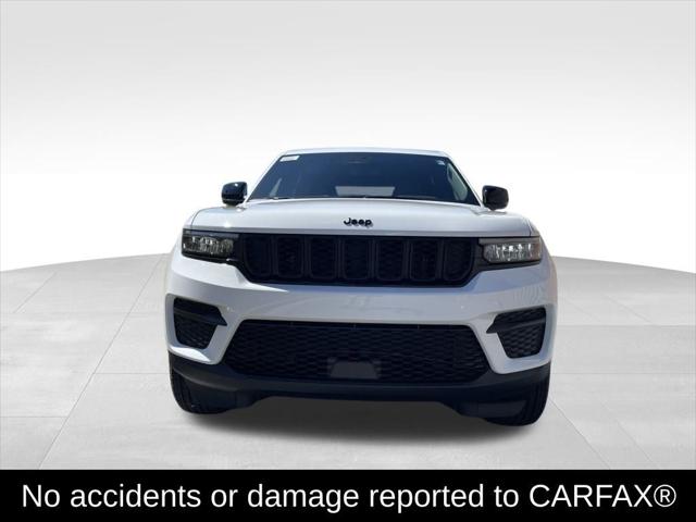 2025 Jeep Grand Cherokee GRAND CHEROKEE ALTITUDE 4X2