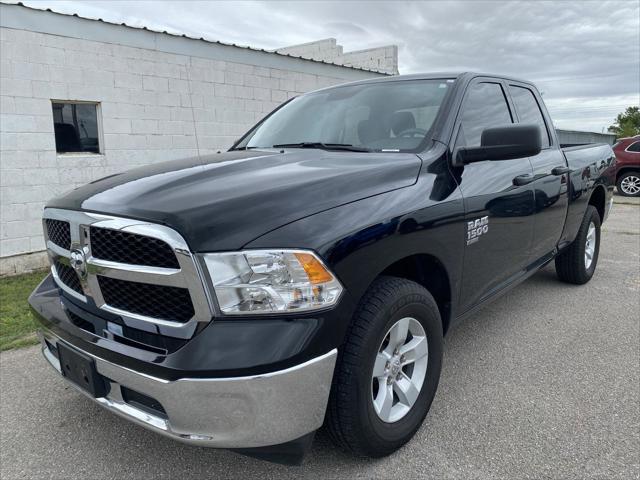 2024 RAM 1500 Classic SLT Quad Cab 4x2 64 Box