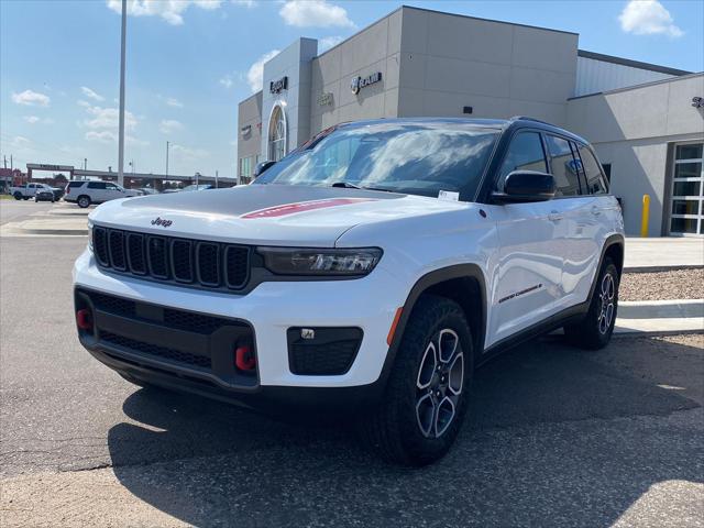 2022 Jeep Grand Cherokee Trailhawk 4x4 2022 Jeep Grand Cherokee Trailhawk 4x4