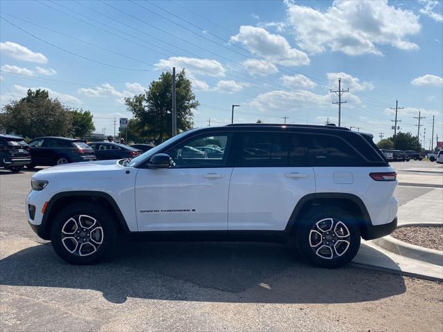 2022 Jeep Grand Cherokee Trailhawk 4x4 2022 Jeep Grand Cherokee Trailhawk 4x4