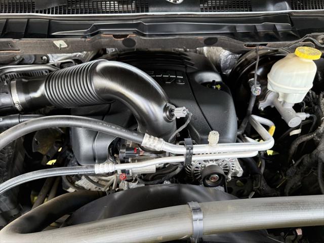 2017 RAM 1500 Big Horn Crew Cab 4x4 57 Box