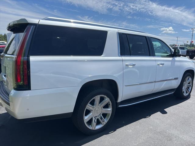 2017 Cadillac Escalade ESV Luxury
