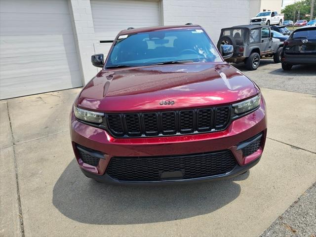 2025 Jeep Grand Cherokee GRAND CHEROKEE ALTITUDE 4X4