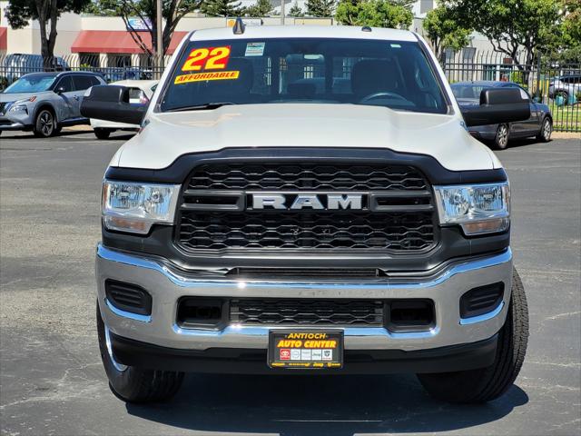 2022 RAM 3500 Tradesman Crew Cab 4x4 8 Box