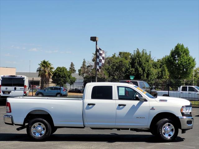 2022 RAM 3500 Tradesman Crew Cab 4x4 8 Box