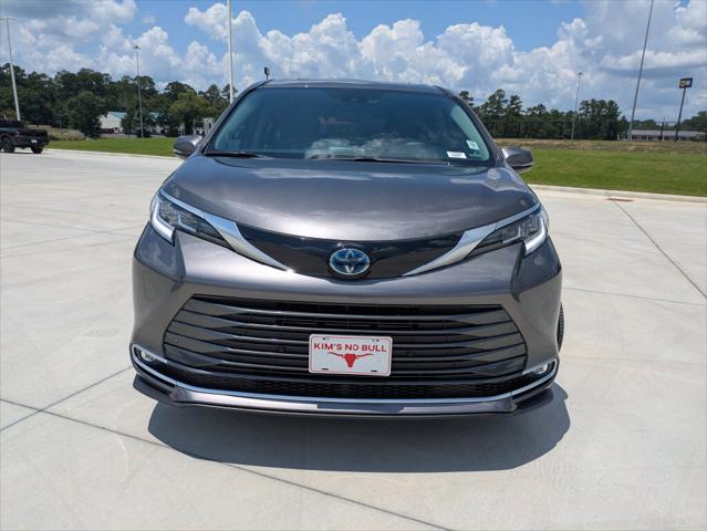 2024 Toyota Sienna Limited