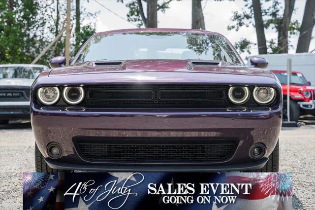 2022 Dodge Challenger SXT