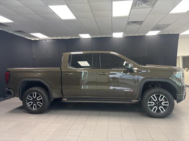 2023 GMC Sierra 1500 4WD Crew Cab Short Box AT4