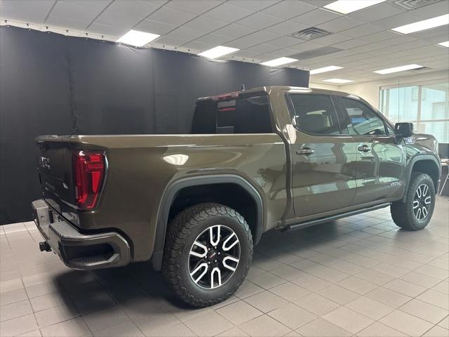 2023 GMC Sierra 1500 4WD Crew Cab Short Box AT4