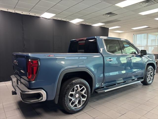 2024 GMC Sierra 1500 4WD Crew Cab Short Box SLT