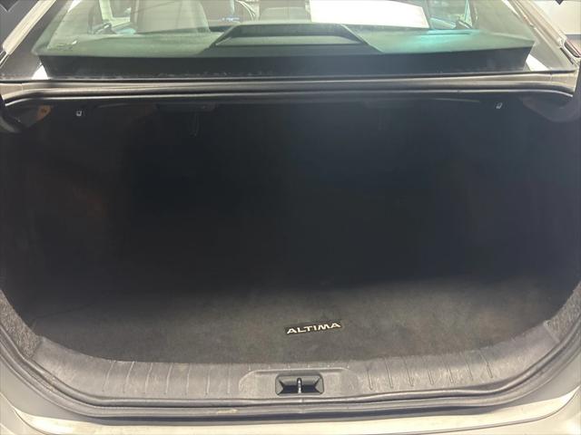 2023 Nissan Altima SL FWD