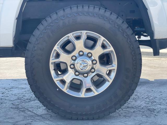 2020 RAM 2500 Laramie Crew Cab 4X4 64 Box