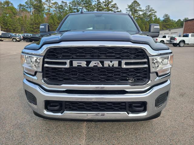 2024 RAM 3500 Tradesman Crew Cab 4x4 64 Box