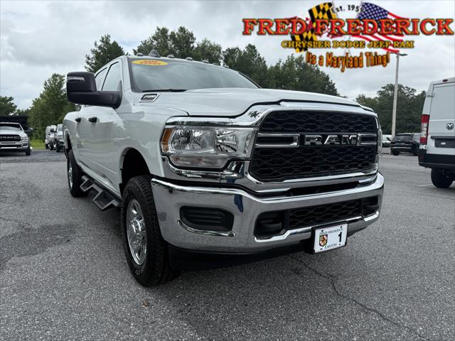 2024 RAM 2500 Tradesman Crew Cab 4x4 64 Box