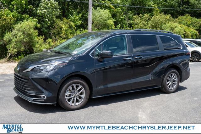 2024 Toyota Sienna XLE