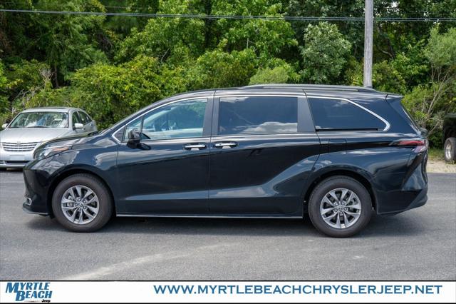 2024 Toyota Sienna XLE