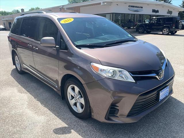 2018 Toyota Sienna LE 7 Passenger