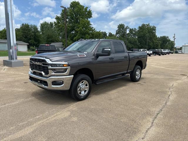 2025 RAM 2500 Tradesman Crew Cab 4x4 64 Box
