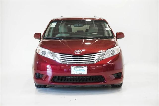 2014 Toyota Sienna LE V6 7 Passenger Mobility