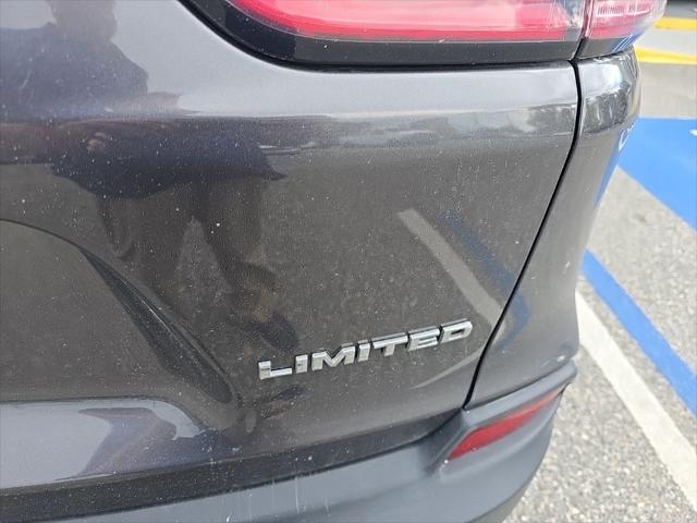 2019 Jeep Cherokee Limited FWD