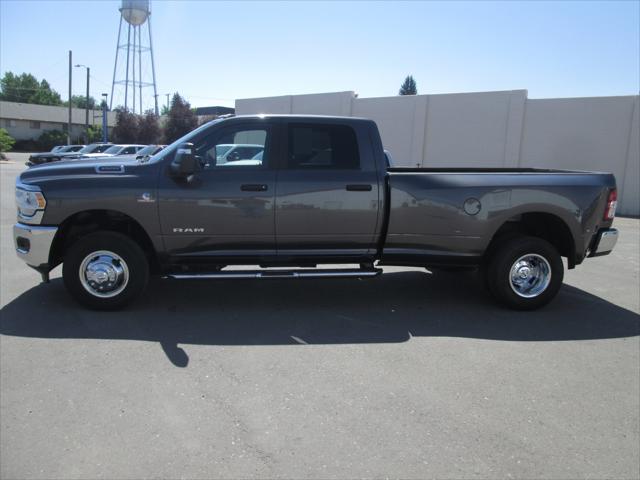 2024 RAM 3500 Big Horn Crew Cab 4x4 8 Box 2024 RAM 3500 Big Horn Crew Cab 4x4 8 Box