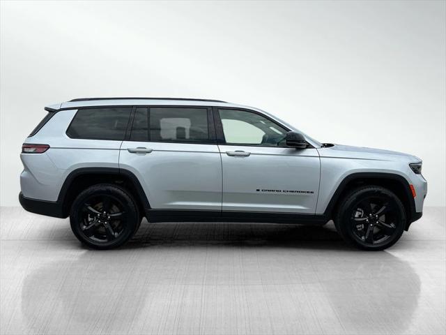 2022 Jeep Grand Cherokee L Altitude 4x4