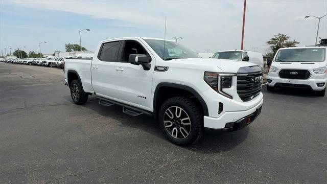2022 GMC Sierra 1500 4WD Crew Cab Standard Box AT4