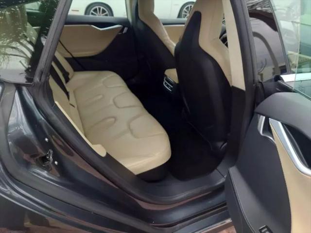 2015 Tesla Model S P85D