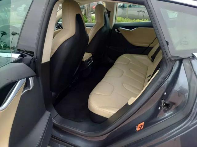2015 Tesla Model S P85D