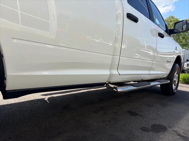 2022 Ram 3500 Big Horn Crew Cab 4x4 8' Box