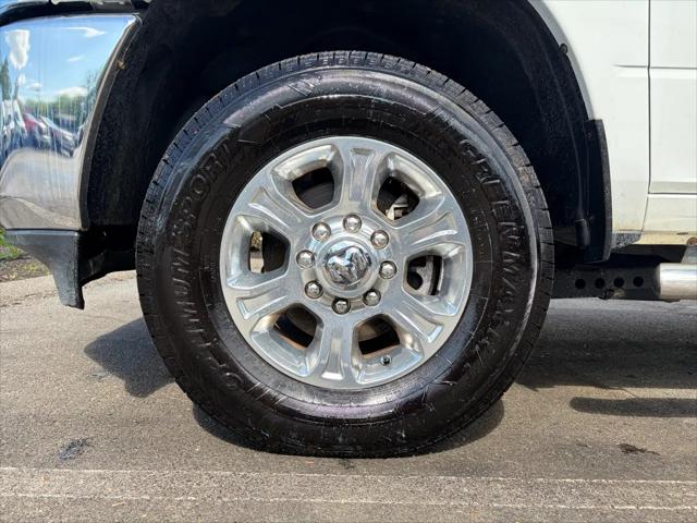 2022 Ram 3500 Big Horn Crew Cab 4x4 8' Box