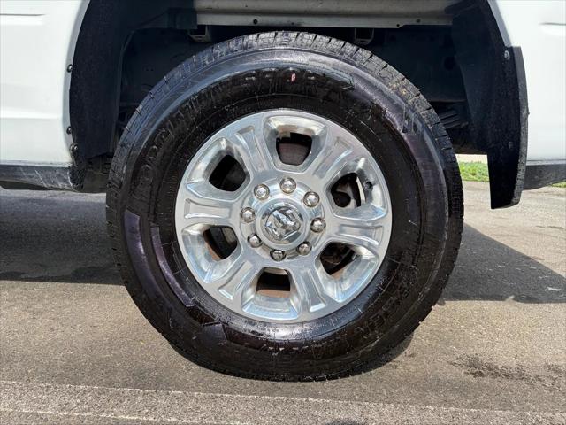 2022 Ram 3500 Big Horn Crew Cab 4x4 8' Box