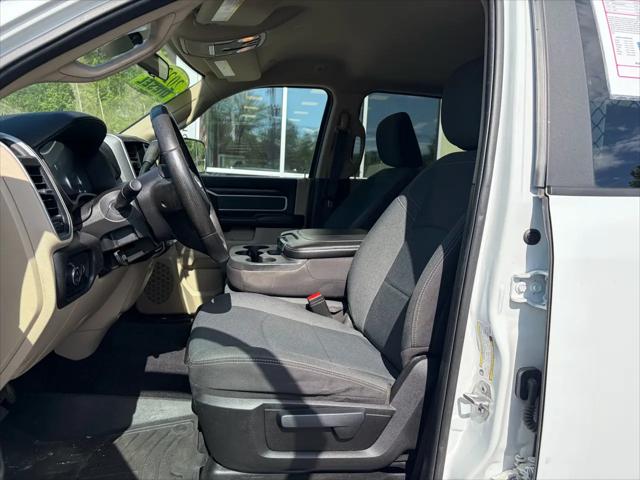 2022 Ram 3500 Big Horn Crew Cab 4x4 8' Box