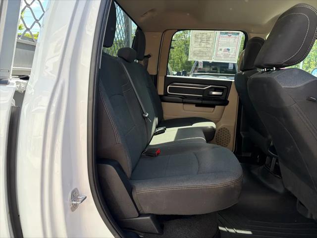 2022 Ram 3500 Big Horn Crew Cab 4x4 8' Box