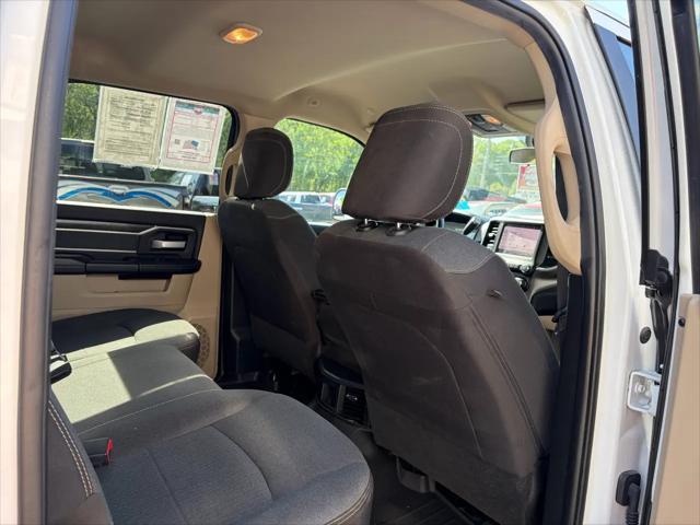 2022 Ram 3500 Big Horn Crew Cab 4x4 8' Box