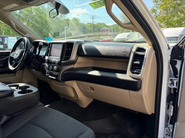 2022 Ram 3500 Big Horn Crew Cab 4x4 8' Box