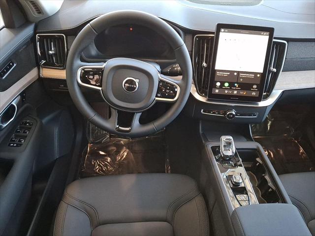 2026 Volvo XC90 Plug-In Hybrid Plus, T8 AWD, Electric/Gasoline, Bright, 7 Seats