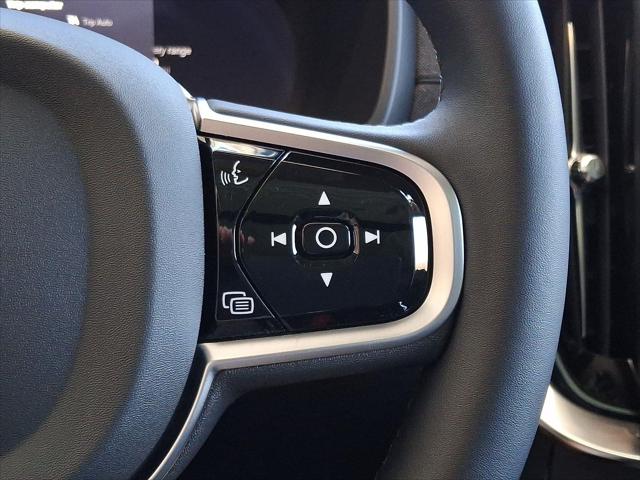 2026 Volvo XC90 Plug-In Hybrid Plus, T8 AWD, Electric/Gasoline, Bright, 7 Seats