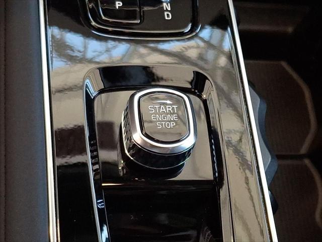 2026 Volvo XC90 Plug-In Hybrid Plus, T8 AWD, Electric/Gasoline, Bright, 7 Seats