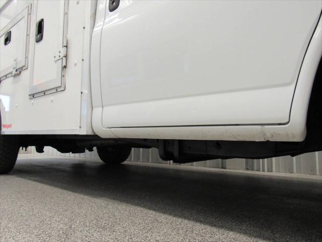 2020 Chevrolet Express Cutaway Work Van