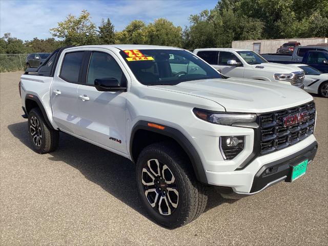 2025 GMC Canyon 4WD AT4